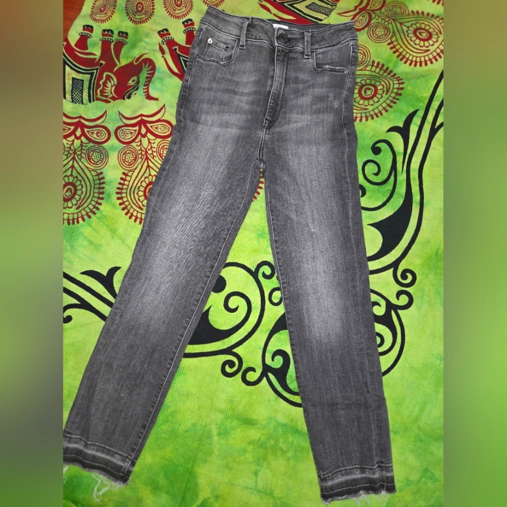 m1858 Audrey Ultra High Rise Slim Straight Charcoal Jeans, Size 2/26